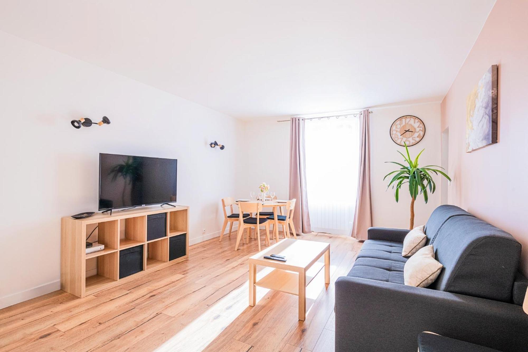 Ideal Pro Et Famille En Hypercentre - 3 Lits Corbeil-Essonnes Eksteriør billede